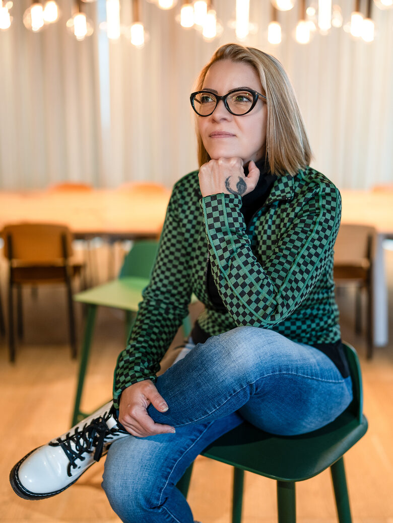 ART EVA RAZDIK